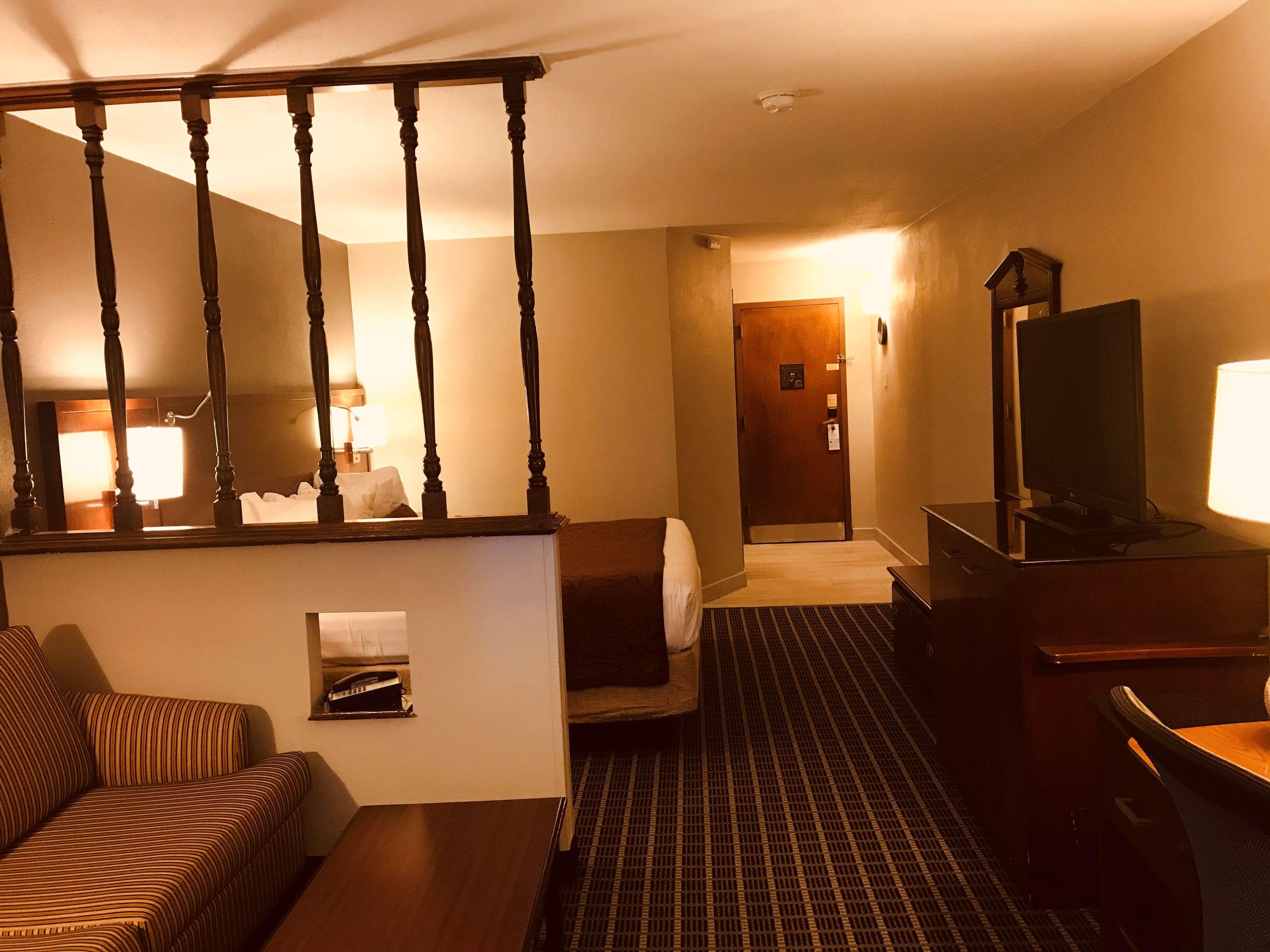 Surestay Plus Hotel By Best Western גרינווד מראה חיצוני תמונה
