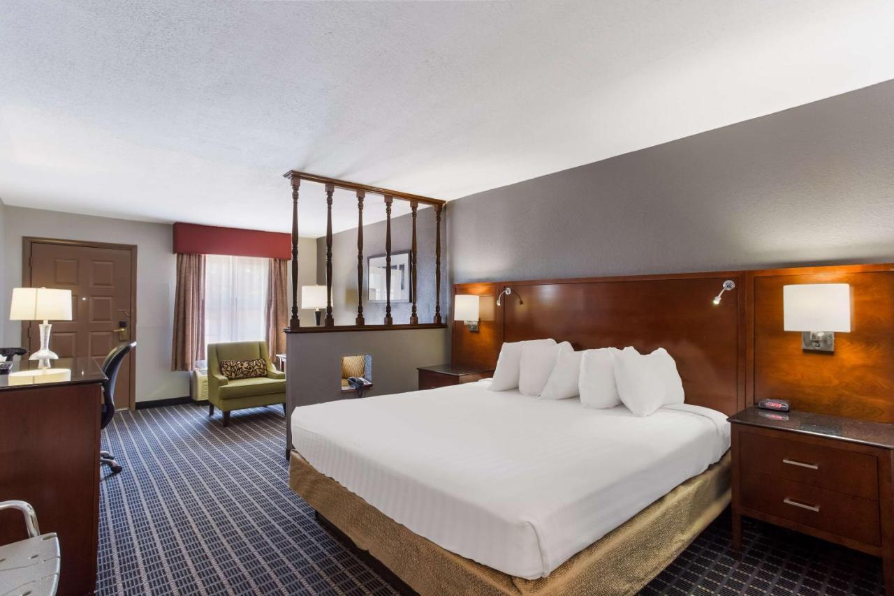 Surestay Plus Hotel By Best Western גרינווד מראה חיצוני תמונה