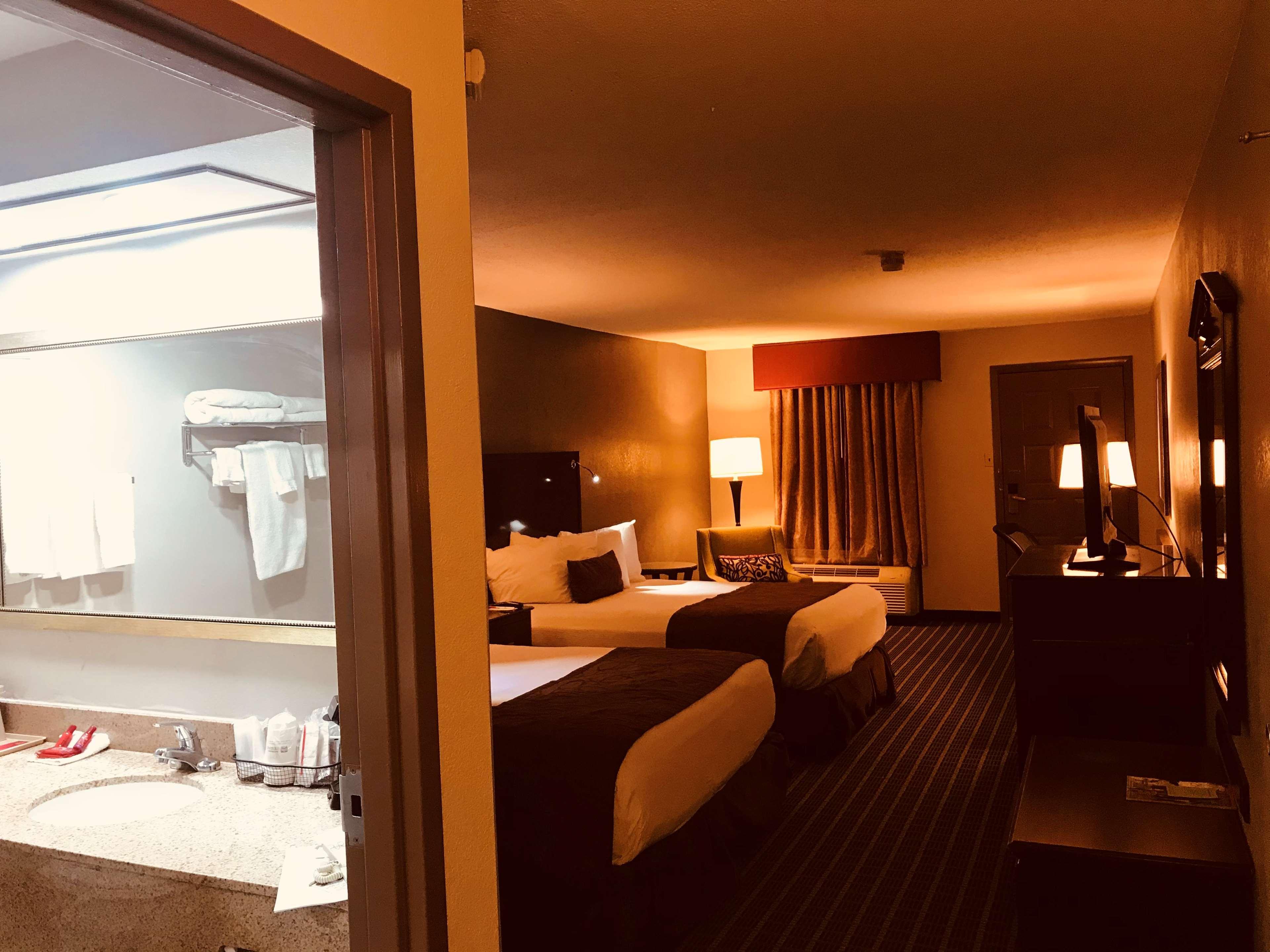 Surestay Plus Hotel By Best Western גרינווד מראה חיצוני תמונה
